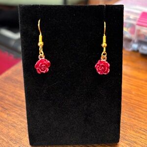 New Gold Rose Earrings comes with free gift!!💝